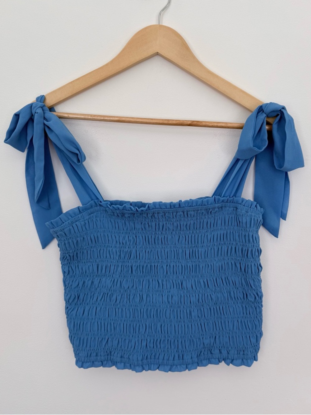 NWT Le Lis Blue Cropped Smocked Ribbon Tie Tank Top Boho Coquette Size M
